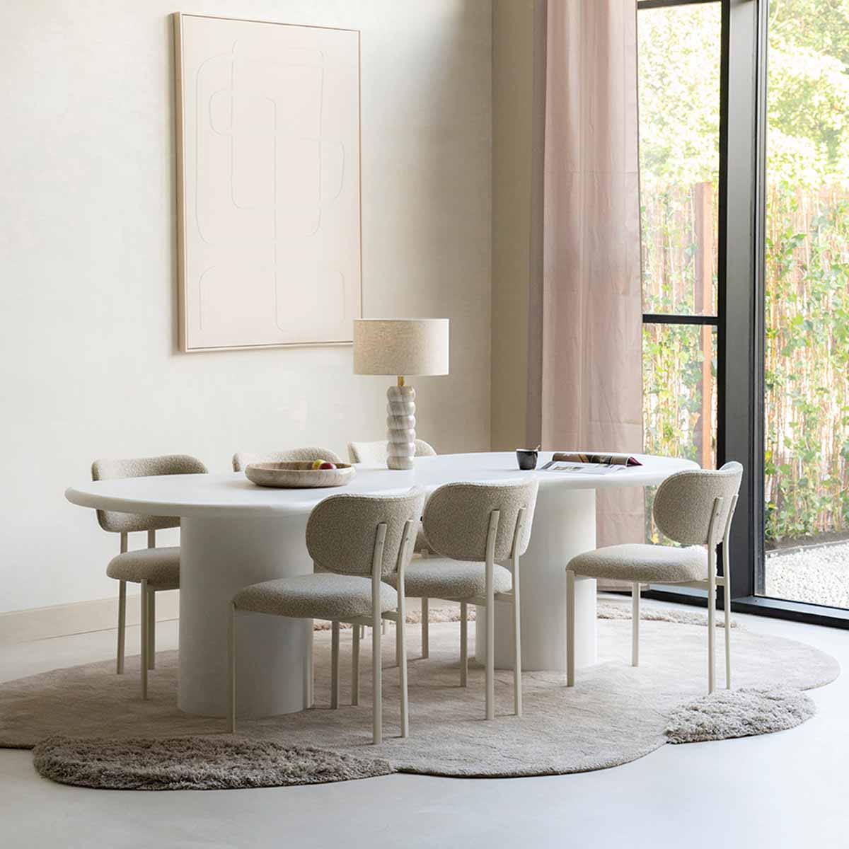 sfeerbeeld van een eetkamer in een scandinavische stijl